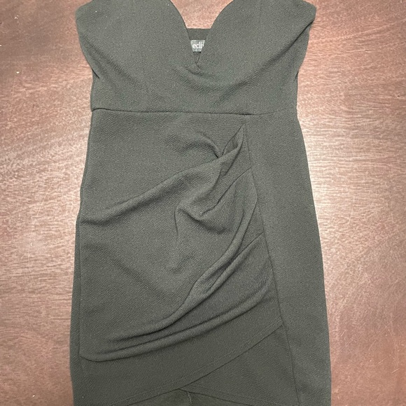 Eclipse Deepcut Cocktail Dress - Picture 4 of 6